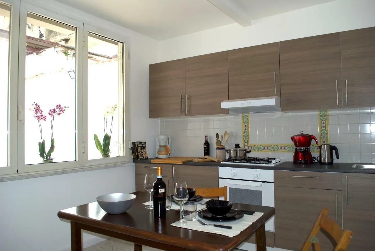 Apartment La Casetta Rossa Naples Italy